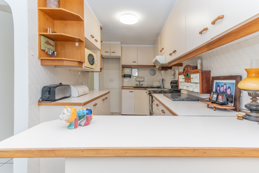 6 Bedroom Property for Sale in Kommetjie Western Cape